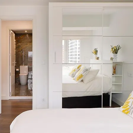 Playa De San Lorenzo Lägenhet Gijón